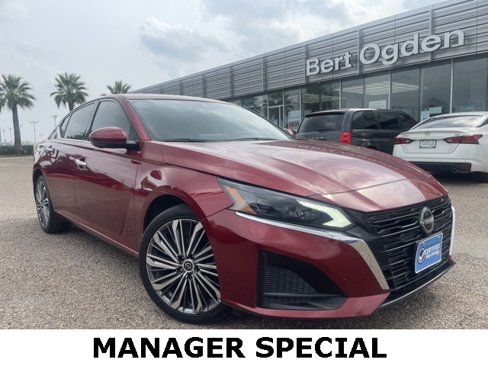 Used 2023 Nissan Altima 2.5 SL image 1