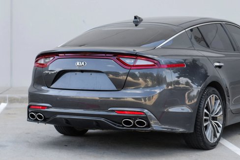 Used 2019 Kia Stinger Premium image 4