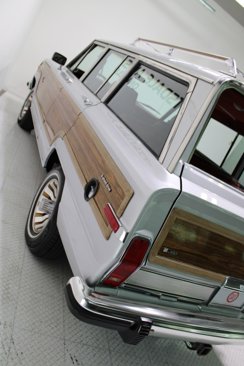Used 1986 Jeep Grand Wagoneer image 36