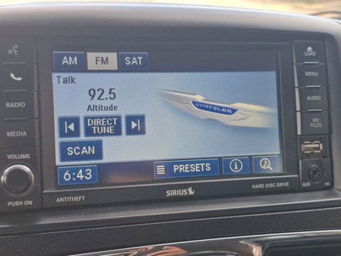 Used 2012 Chrysler Town & Country Touring w/ Entertainment Group #1 image 21