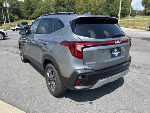 Used 2024 Kia Seltos S image 6