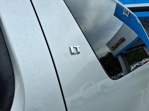 Used 2013 Chevrolet Suburban LT image 38