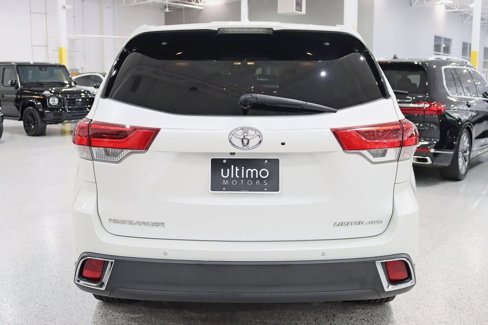 Used 2019 Toyota Highlander Limited Platinum image 12