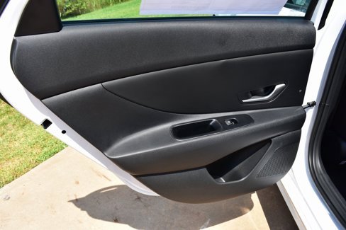 New 2025 Hyundai Elantra Blue image 18
