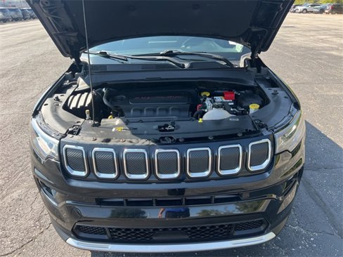 Used 2022 Jeep Compass Limited image 22