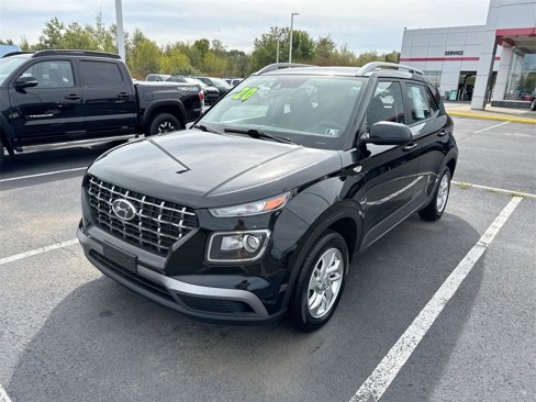 Used 2020 Hyundai Venue SEL w/ Convenience Package image 4