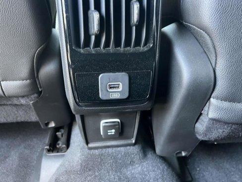 Used 2024 Jeep Compass Limited image 12