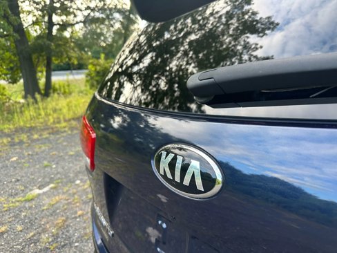 Used 2016 Kia Sorento LX w/ LX Convenience Package image 10