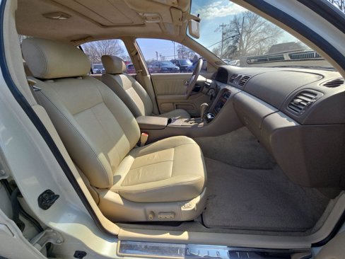 Used 1997 INFINITI J30 image 8