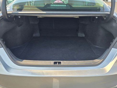 Used 2021 Toyota Camry SE image 15