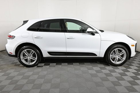Certified 2022 Porsche Macan image 29