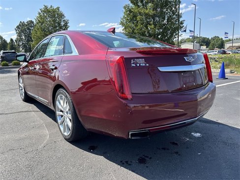 Used 2016 Cadillac XTS Luxury w/ Driver Awareness Package image 9