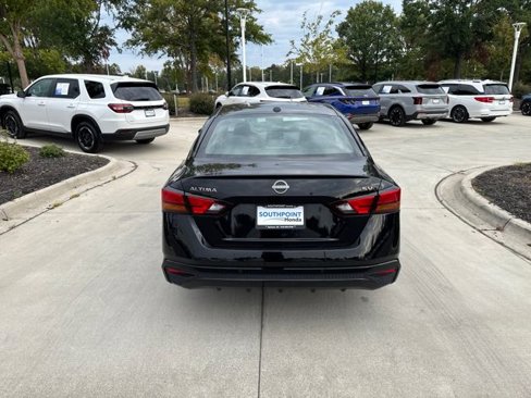 Used 2023 Nissan Altima 2.5 SV image 7