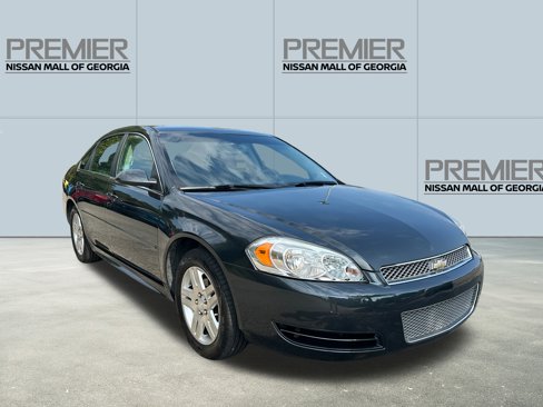 Used 2015 Chevrolet Impala LT w/ LT Sunroof Package image 3