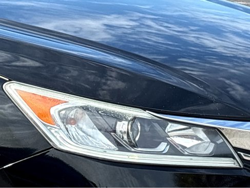 Used 2016 Honda Accord EX image 22
