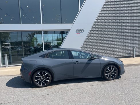 Used 2024 Toyota Prius Prime Premium w/ Advanced Technology Package image 19