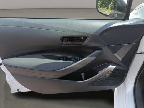 Used 2022 Toyota Corolla LE image 14
