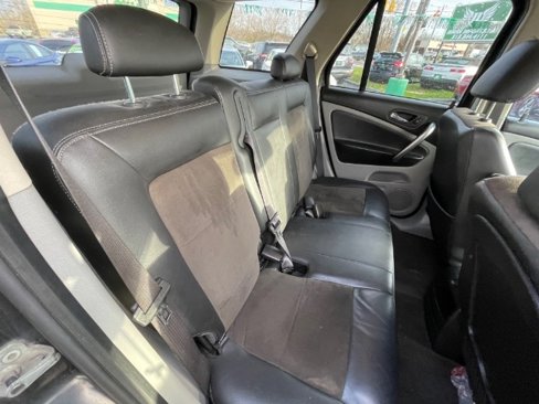 Used 2007 Saturn Vue AWD V6 w/ Red Line Pkg image 21