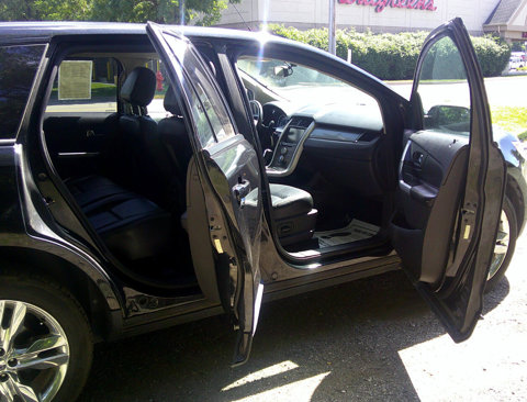 Used 2014 Ford Edge SEL w/ Equipment Group 205A image 9