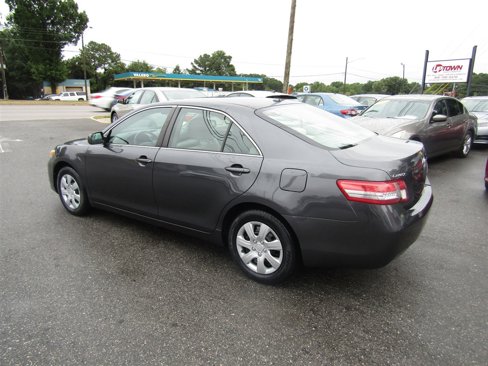 Used 2010 Toyota Camry image 5