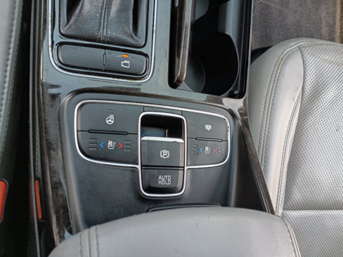 Used 2015 Kia Cadenza Limited image 36