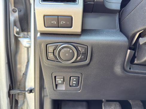 Used 2018 Ford F150 Lariat w/ Equipment Group 501A Mid image 14