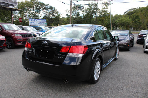 Used 2011 Subaru Legacy 3.6R Limited image 8