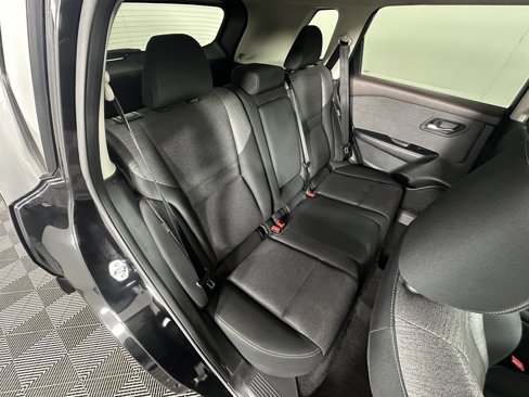 Used 2022 Nissan Rogue SV image 14