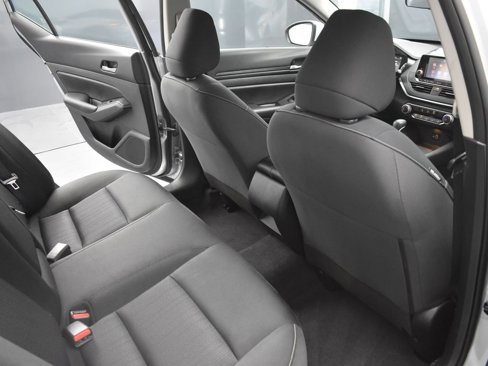 Used 2022 Nissan Altima 2.5 S image 17