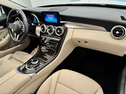 Used 2019 Mercedes-Benz C 300 Sedan image 24