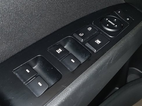 Used 2018 Hyundai Elantra SEL image 27