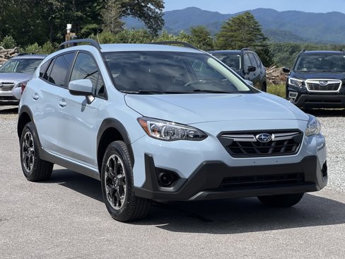 Used 2023 Subaru Crosstrek 2.0i image 1
