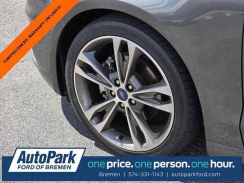 Used 2020 Ford Fusion Titanium image 9
