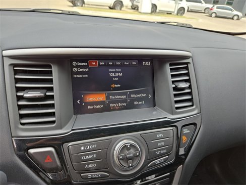 Certified 2020 Nissan Pathfinder SV image 21
