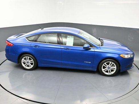 Used 2018 Ford Fusion S image 45