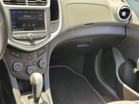 Used 2020 Chevrolet Sonic LS image 27