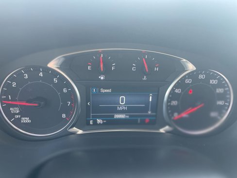 Used 2023 GMC Acadia SLE image 11