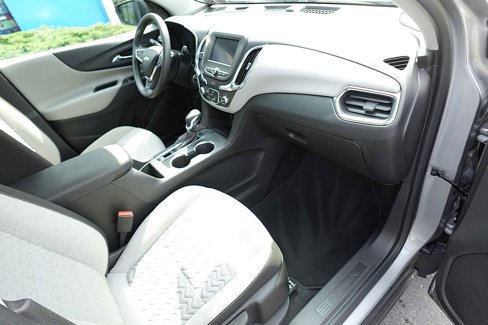 Used 2023 Chevrolet Equinox LS image 27