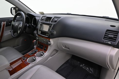 Used 2013 Toyota Highlander Limited image 15