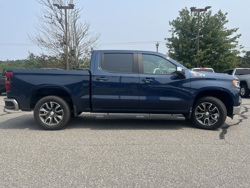 Used 2022 Chevrolet Silverado 1500 LT w/ Z71 Off-Road Package image 7