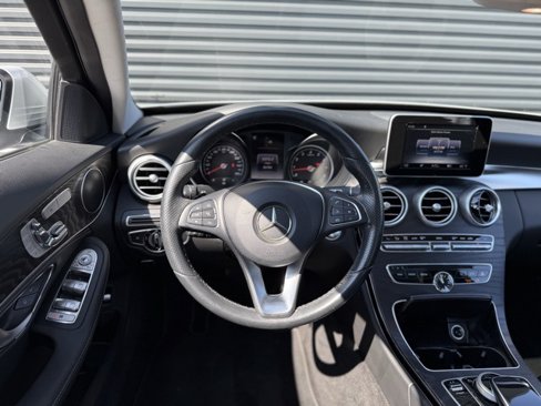 Used 2016 Mercedes-Benz C 300 4MATIC Sedan image 15