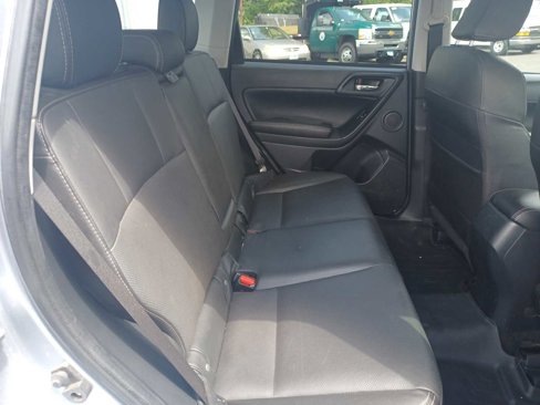 Used 2016 Subaru Forester 2.5i Touring w/ Eyesight & Navigation System image 17