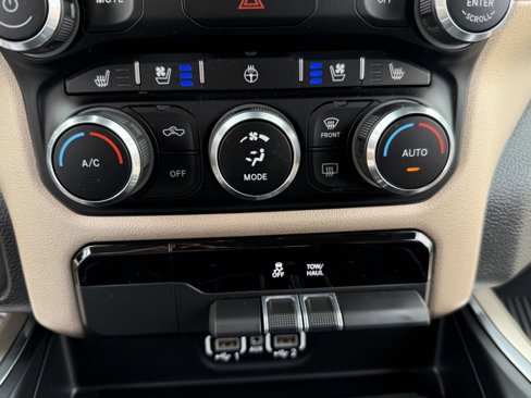 Used 2022 RAM 1500 Laramie image 27