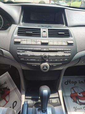 Used 2010 Honda Accord EX-L image 9