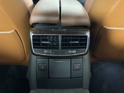 Used 2015 Audi A8 4.0T w/ Premium Package image 17