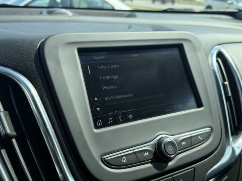 Used 2022 Chevrolet Equinox LT image 17