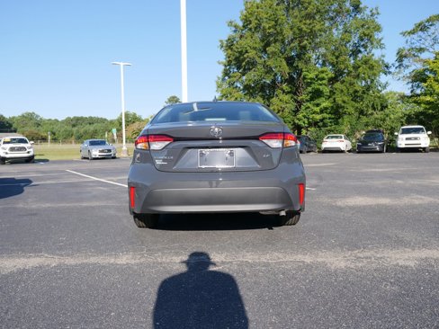 Used 2025 Toyota Corolla LE image 5