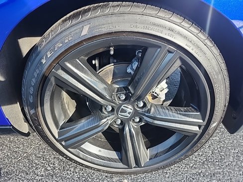 Used 2024 Honda Accord Sport image 12