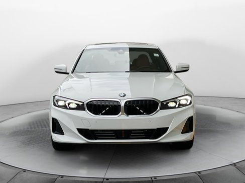 New 2025 BMW 330i Sedan w/ Premium Package image 2