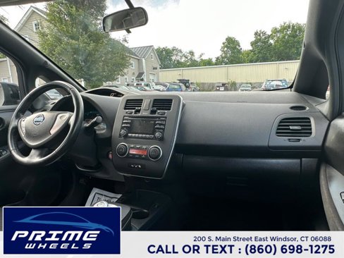 Used 2013 Nissan Leaf S image 19